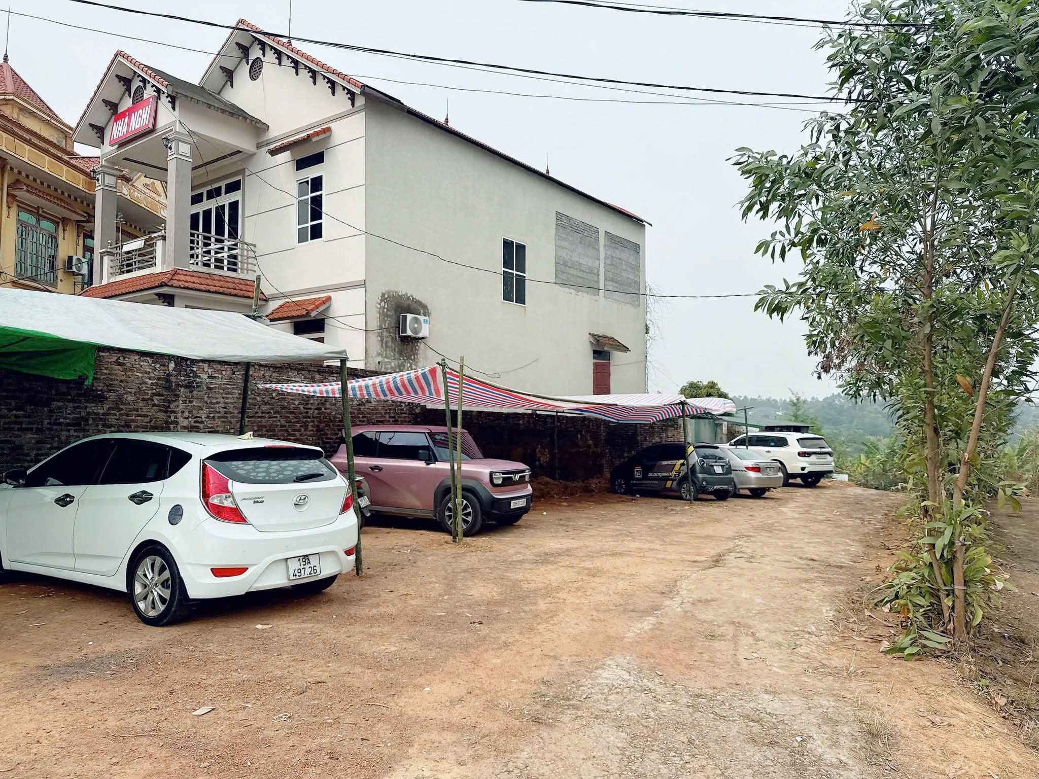 Lo việc gđ, bán đất mặt QL 32C, cổng Đền Hùng - Việt Trì, Phú Thọ. DT 138m, Ở sướng, Kinh doanh.